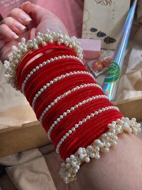 PAKISTANI DESIGNER BANGLES SET Pearl Trim RED GORGEOUS VELVET GLASS GAJRAS